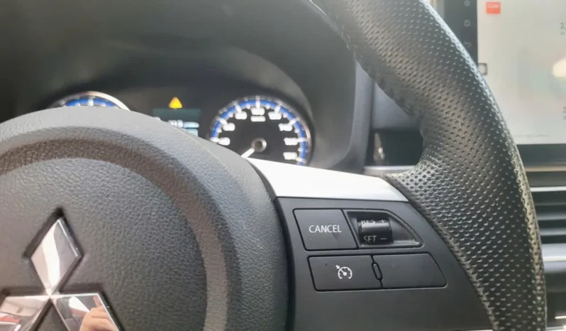 
								Mitsubishi Xpander Cross 2022 full									