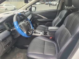 
										Mitsubishi Xpander Cross 2024 full									