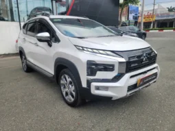
										Mitsubishi Xpander Cross 2024 full									