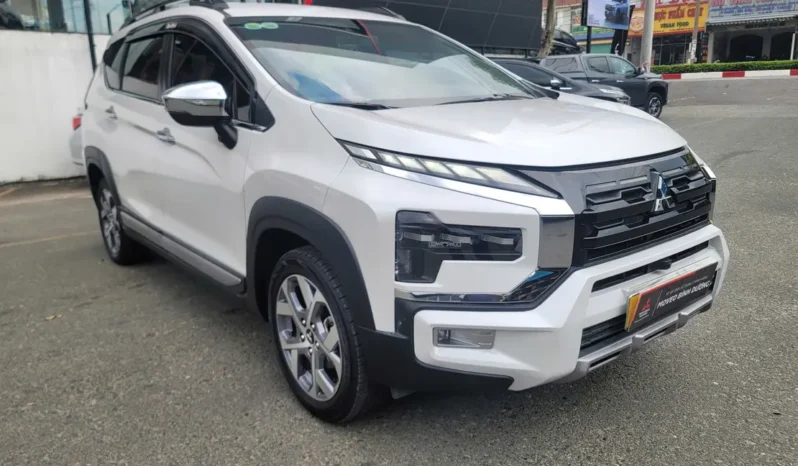 
								Mitsubishi Xpander Cross 2024 full									