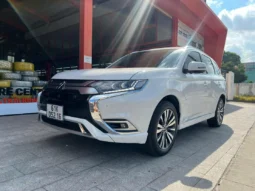 
										Mitsubishi Outlander 2.0 CVT Premium 2022 full									