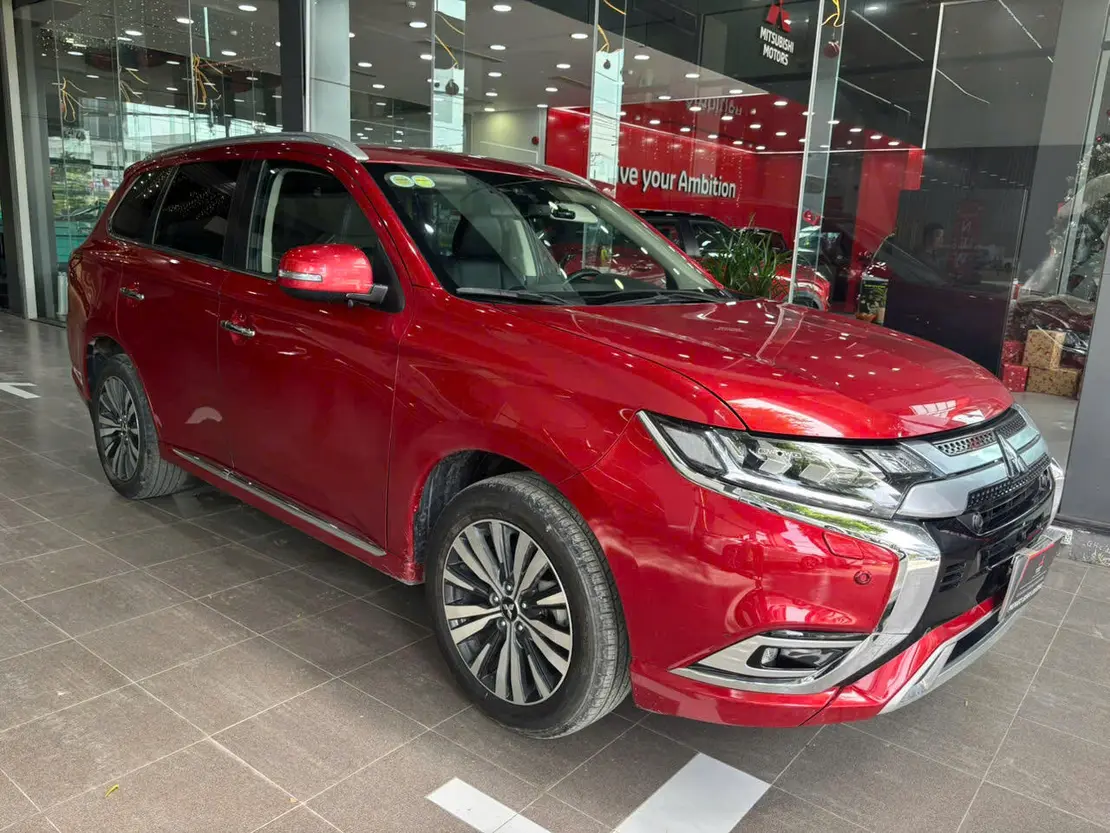 Mitsubishi Outlander 2.0 CVT Premium 2022