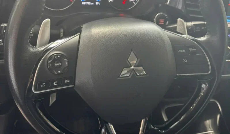 
								Mitsubishi Outlander 2.0 CVT Premium 2022 full									