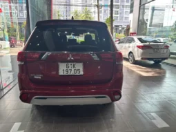 
										Mitsubishi Outlander 2.0 CVT Premium 2022 full									