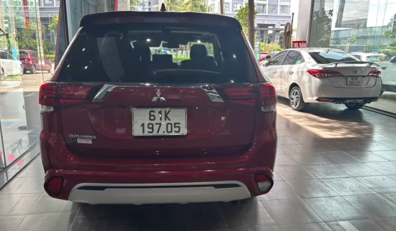 
								Mitsubishi Outlander 2.0 CVT Premium 2022 full									