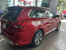 
										Mitsubishi Outlander 2.0 CVT Premium 2022 full									