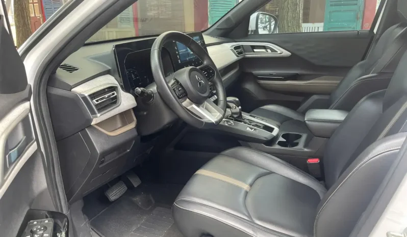 
								Mitsubishi Xforce Premium 2024 full									