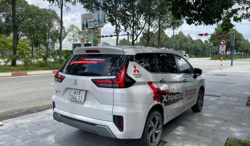 
								Mitsubishi Xpander AT Premium 2024 full									