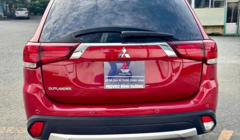 
								Mitsubishi Outlander 2.4 CVT Premium 2019 full									