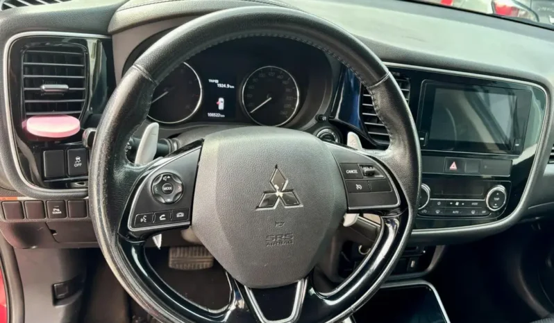 
								Mitsubishi Outlander 2.4 CVT Premium 2019 full									