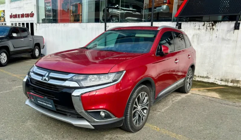 
								Mitsubishi Outlander 2.4 CVT Premium 2019 full									