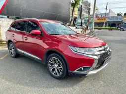 
										Mitsubishi Outlander 2.4 CVT Premium 2019 full									