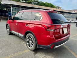 
										Mitsubishi Outlander 2.4 CVT Premium 2019 full									