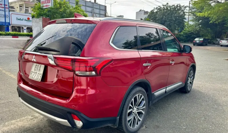 
								Mitsubishi Outlander 2.4 CVT Premium 2019 full									