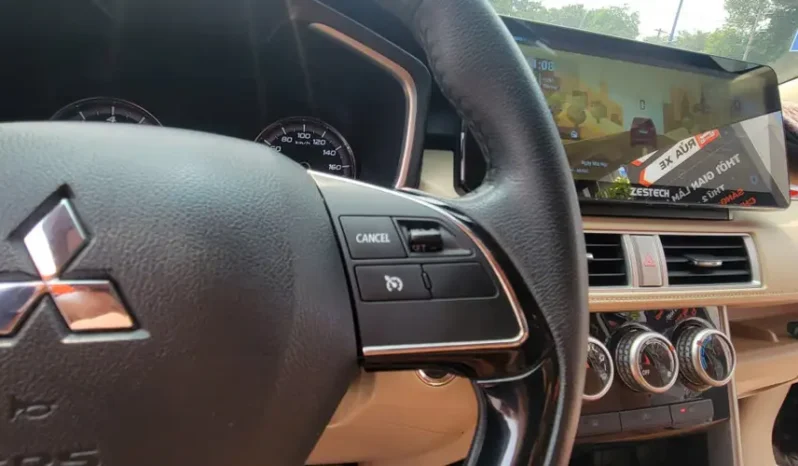 
								Mitsubishi Xpander AT Premium 2024 full									