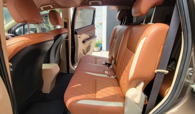 
								Mitsubishi Xpander AT Premium 2024 full									