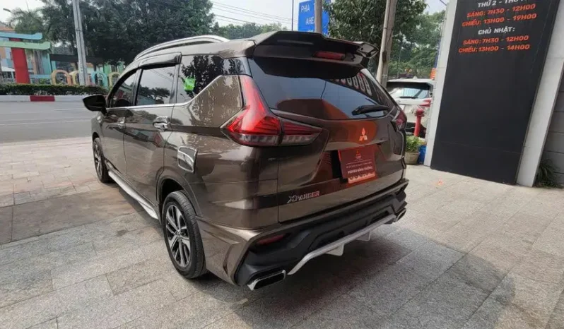 
								Mitsubishi Xpander AT Premium 2024 full									