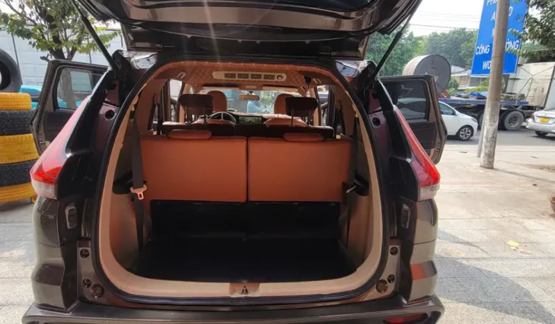 
								Mitsubishi Xpander AT Premium 2024 full									