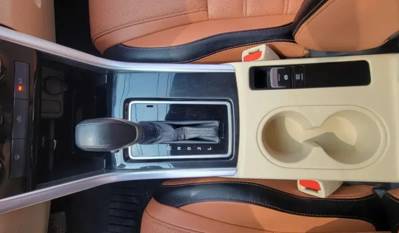 
								Mitsubishi Xpander AT Premium 2024 full									