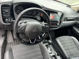 
										Mitsubishi Outlander 2.0 CVT 2022 full									