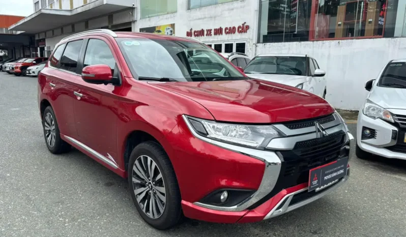 
								Mitsubishi Outlander 2.0 CVT 2022 full									