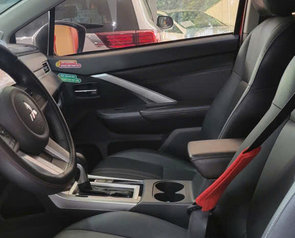 
								Mitsubishi Xpander Predium AT 2024 full									