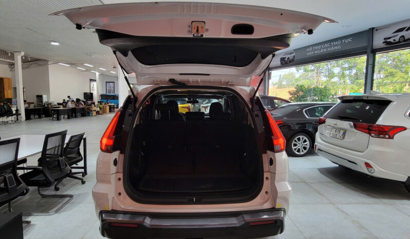 
								Mitsubishi Xpander AT 2025 full									