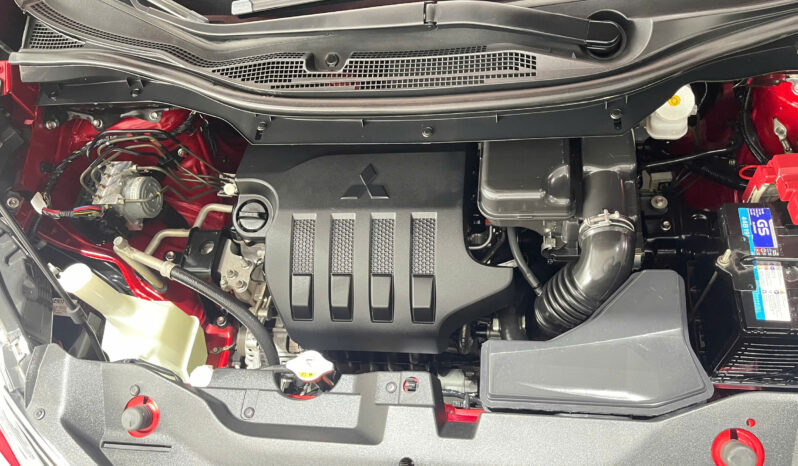 
								Mitsubishi Xpander AT 2021 full									