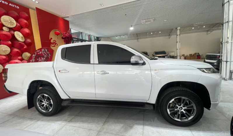 
								Mitsubishi Triton 2WD AT Premium 2023 full									
