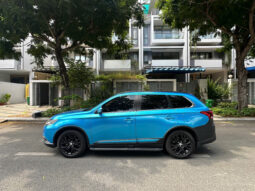 
										Mitsubishi Outlander 2.0 CVT Premium 2018 full									