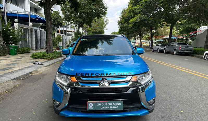 
								Mitsubishi Outlander 2.0 CVT Premium 2018 full									