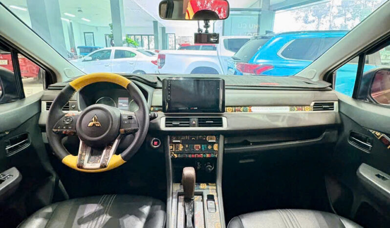 
								Mitsubishi Xpander AT Premium 2022 full									