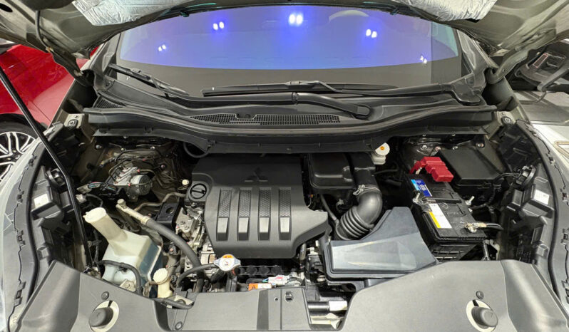 
								Mitsubishi Xpander AT Premium 2022 full									