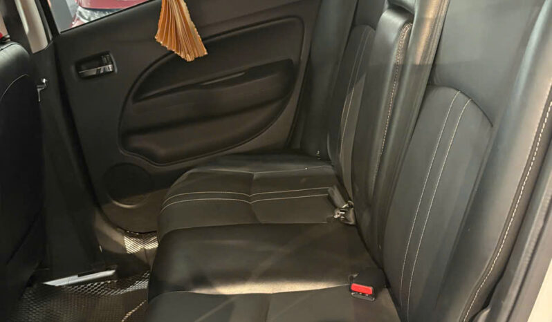 
								Mitsubishi Attrage CVT Premium 2023 full									