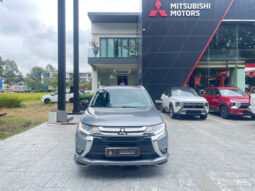 
										Mitsubishi Outlander 2.4 CVT Premium 2019 full									