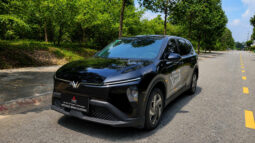 
										VINFAST LIMO GREEN 2025 full									