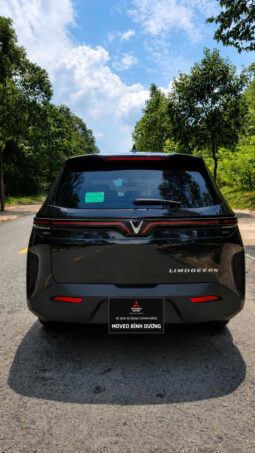 
										VINFAST LIMO GREEN 2025 full									