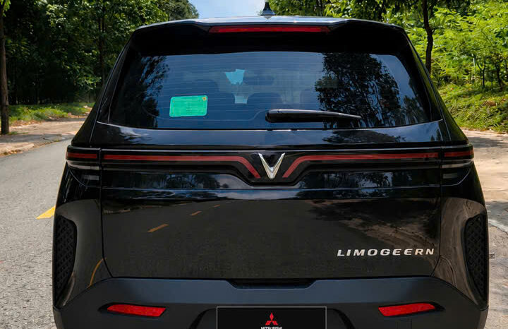 
								VINFAST LIMO GREEN 2025 full									