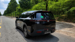 
										VINFAST LIMO GREEN 2025 full									