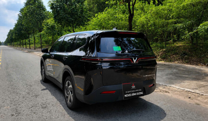 
								VINFAST LIMO GREEN 2025 full									
