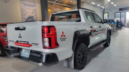 
										Mitsubishi Triton GLS 4×4 2025 full									